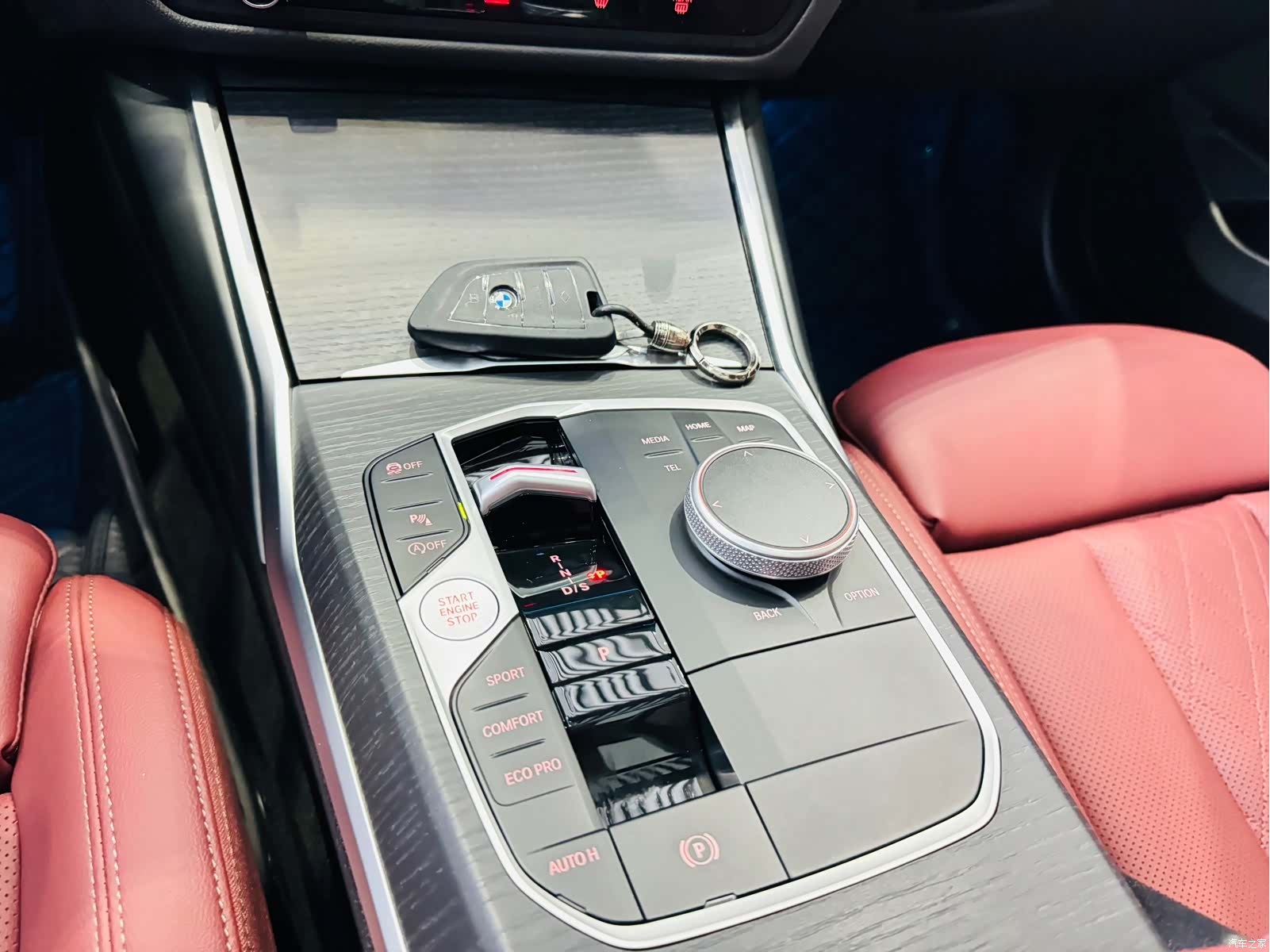 BMW 3 Series, 2024 12