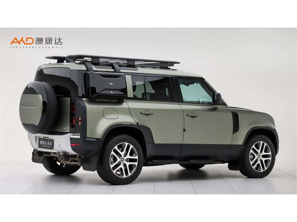 Land Rover Defender, 2023 3