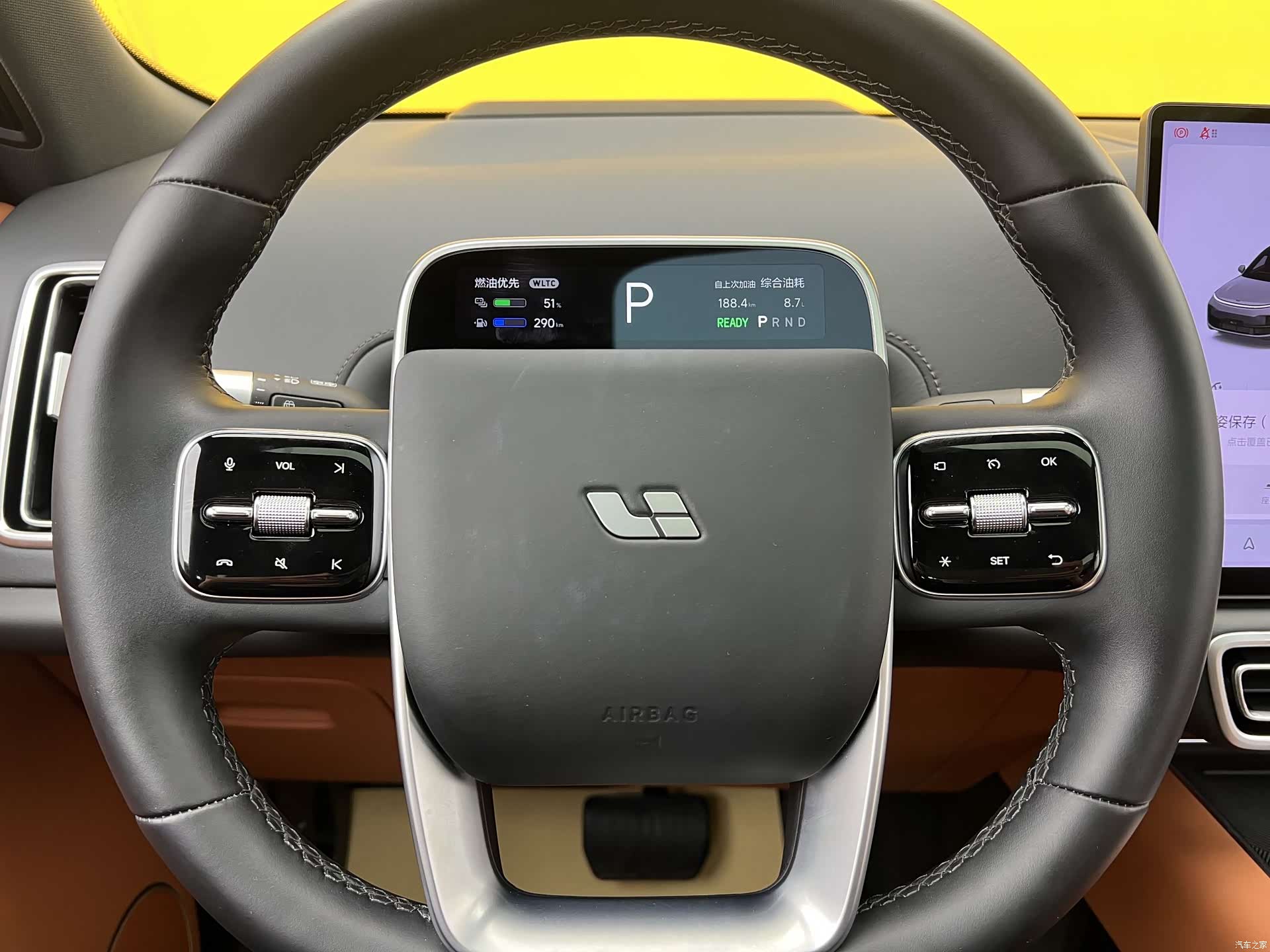 Li Auto L8, 2025 10