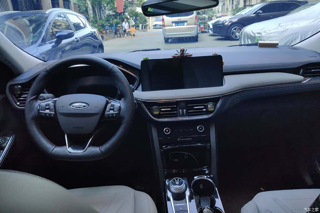 Ford Escape, 2022 12