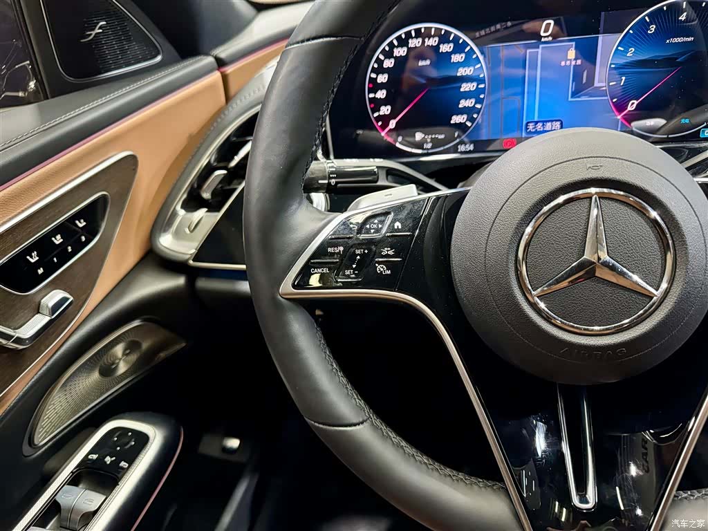 Mercedes-Benz E-Class, 2024 25