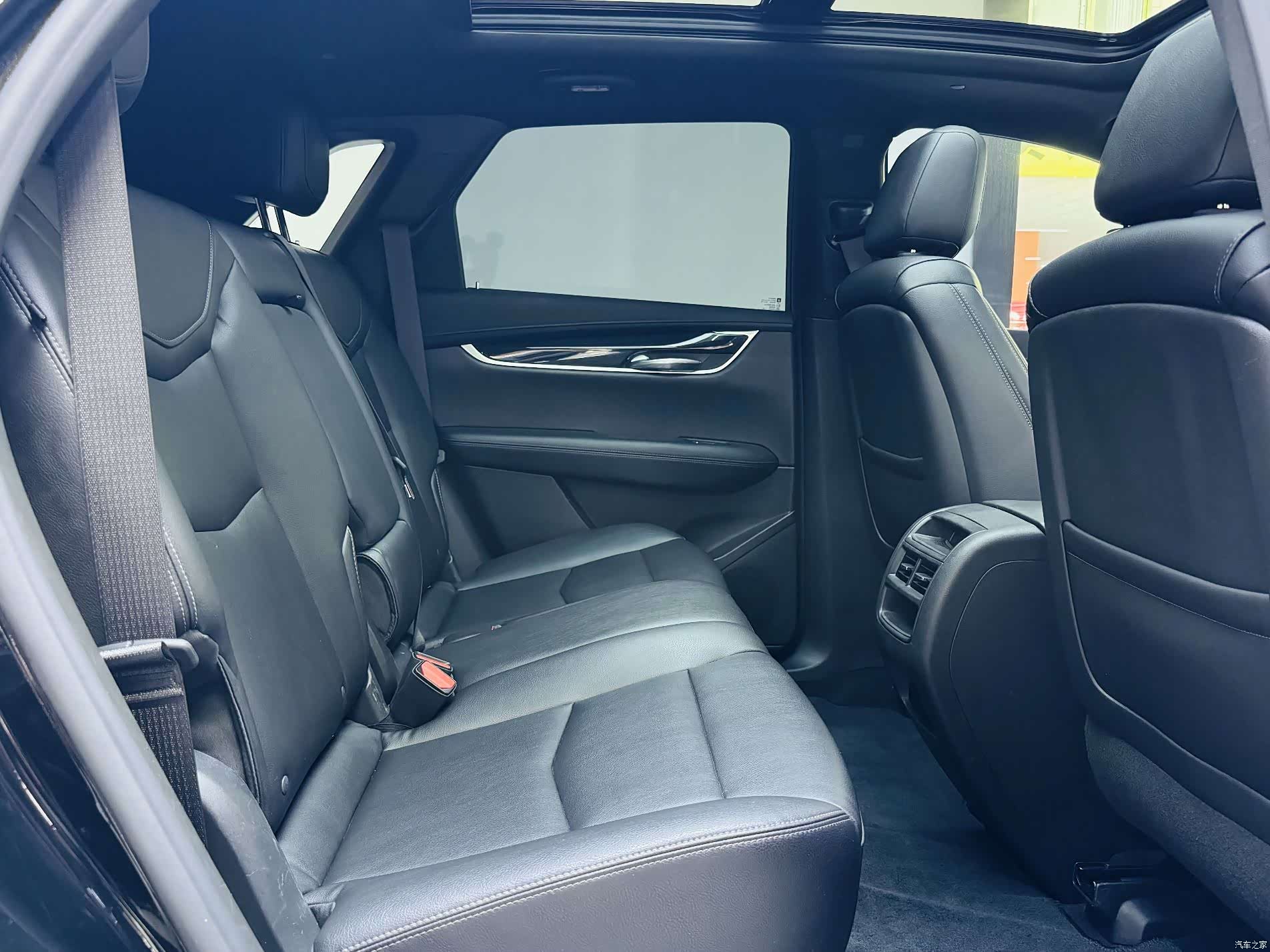 Cadillac XT5, 2021 10