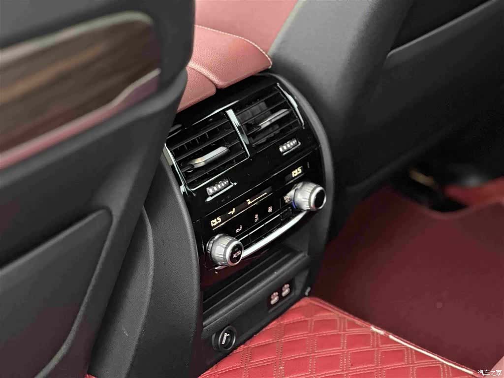 BMW 5 Series, 2023 12