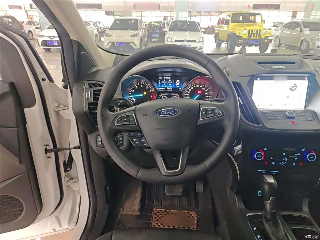 Ford Kuga, 2017 11
