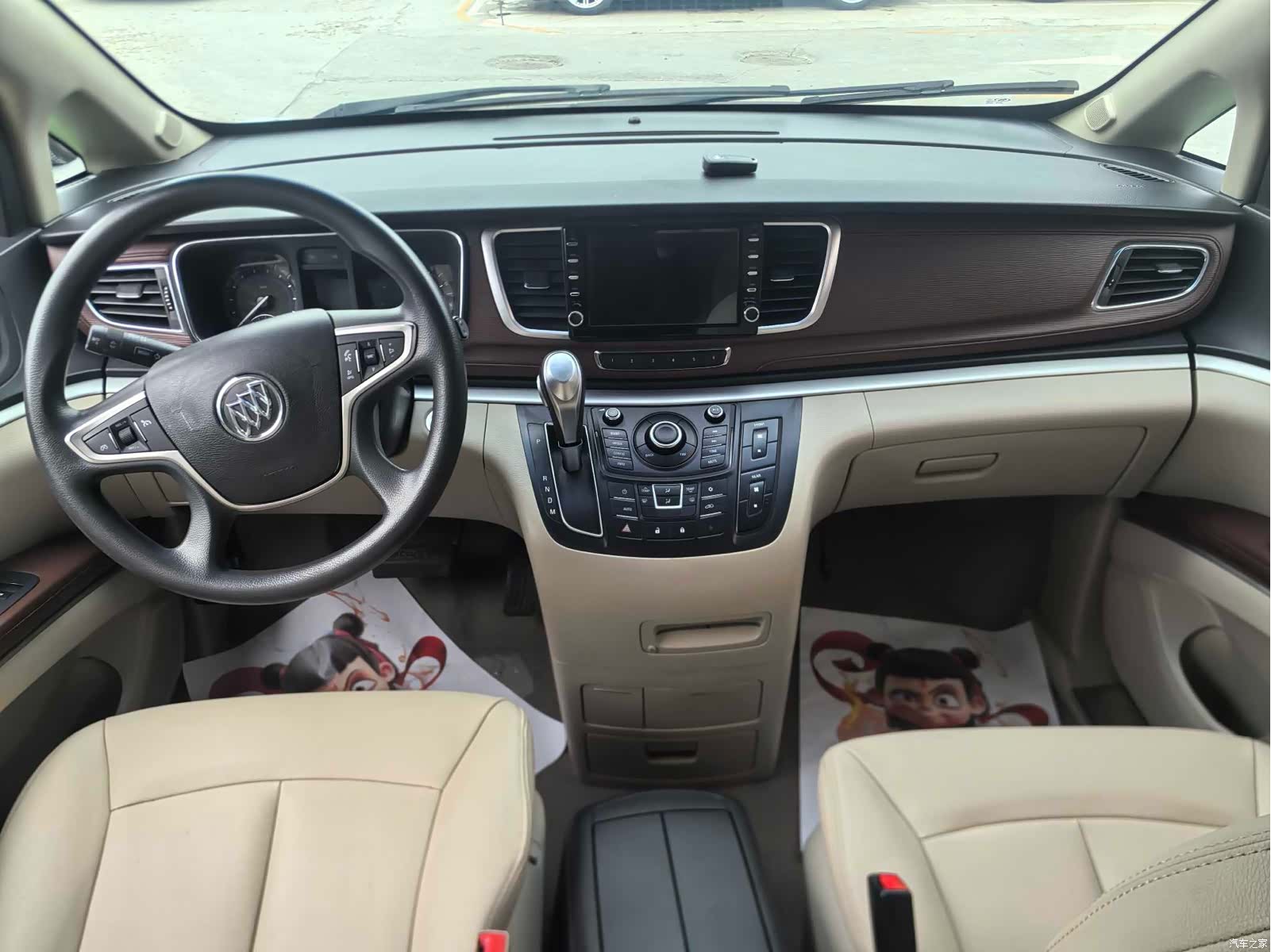 Buick GL8, 2016 9