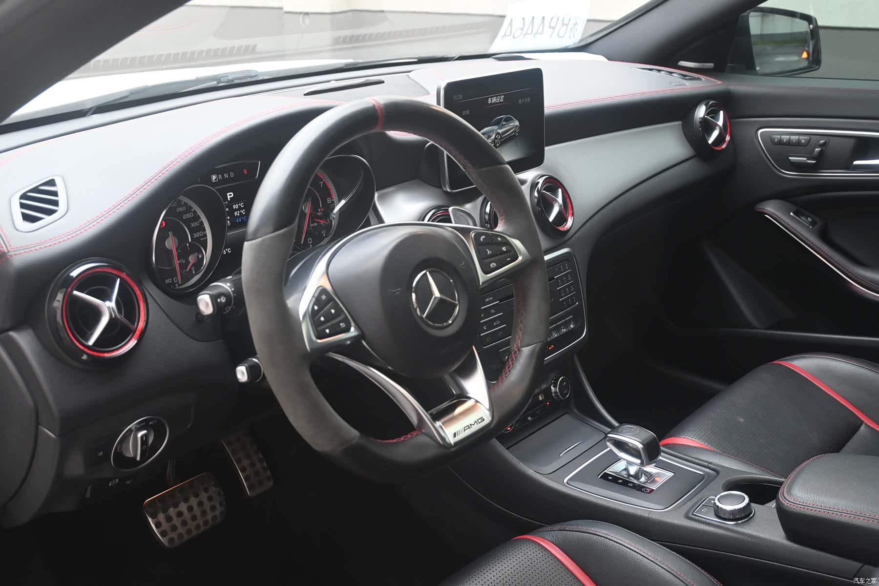 Mercedes-Benz CLA, 2015 8