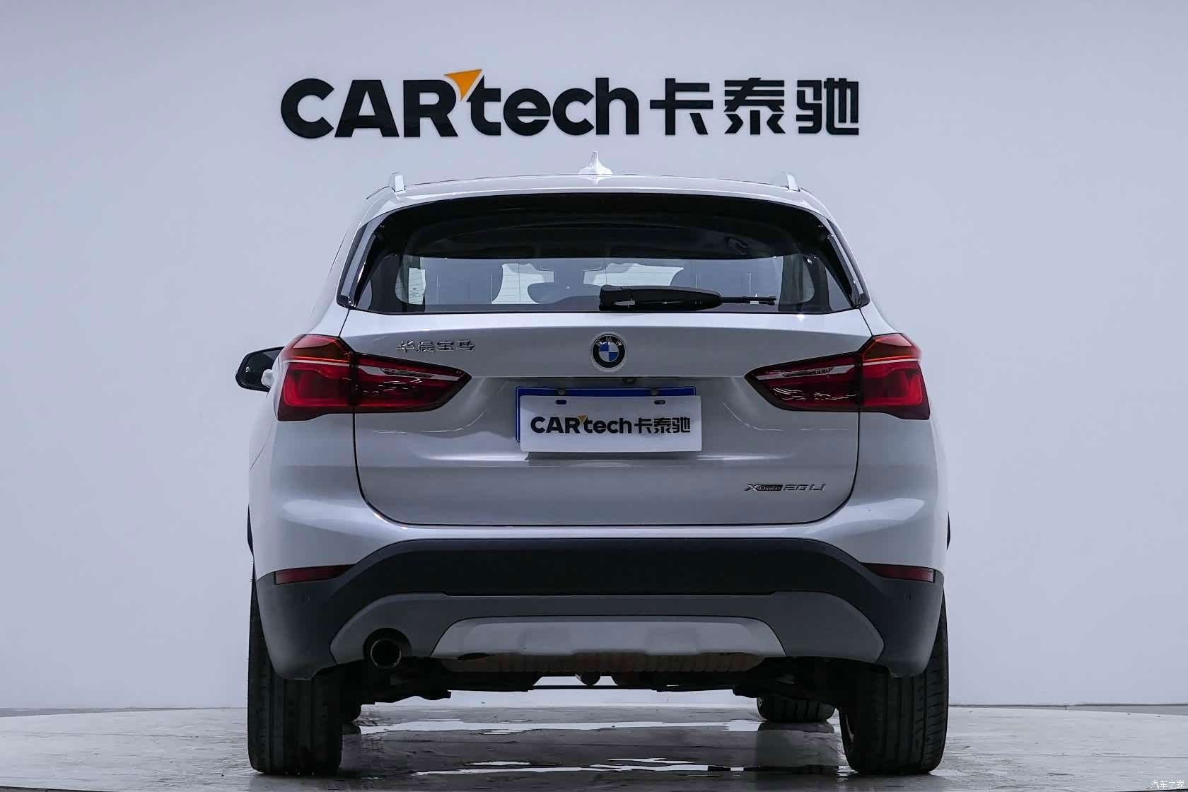 BMW X1, 2019 все фото