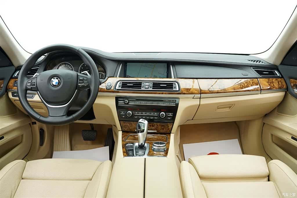 BMW 7 Series, 2015 4