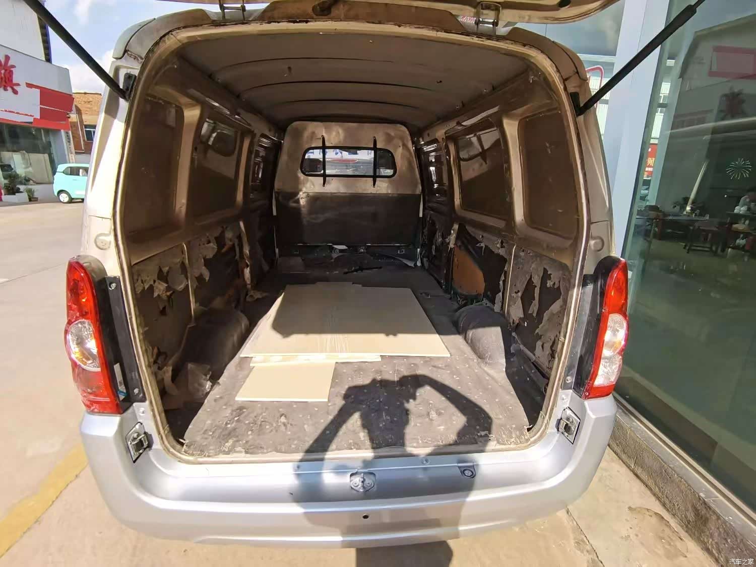 Wuling 2, 2018 4