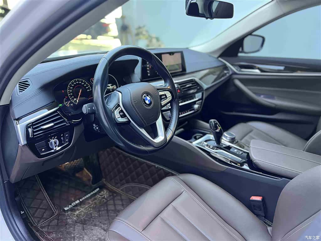 BMW 5 Series, 2019 4