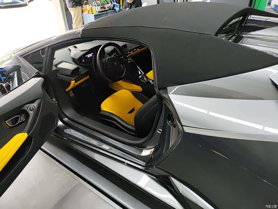 Lamborghini Huracán, 2023 7