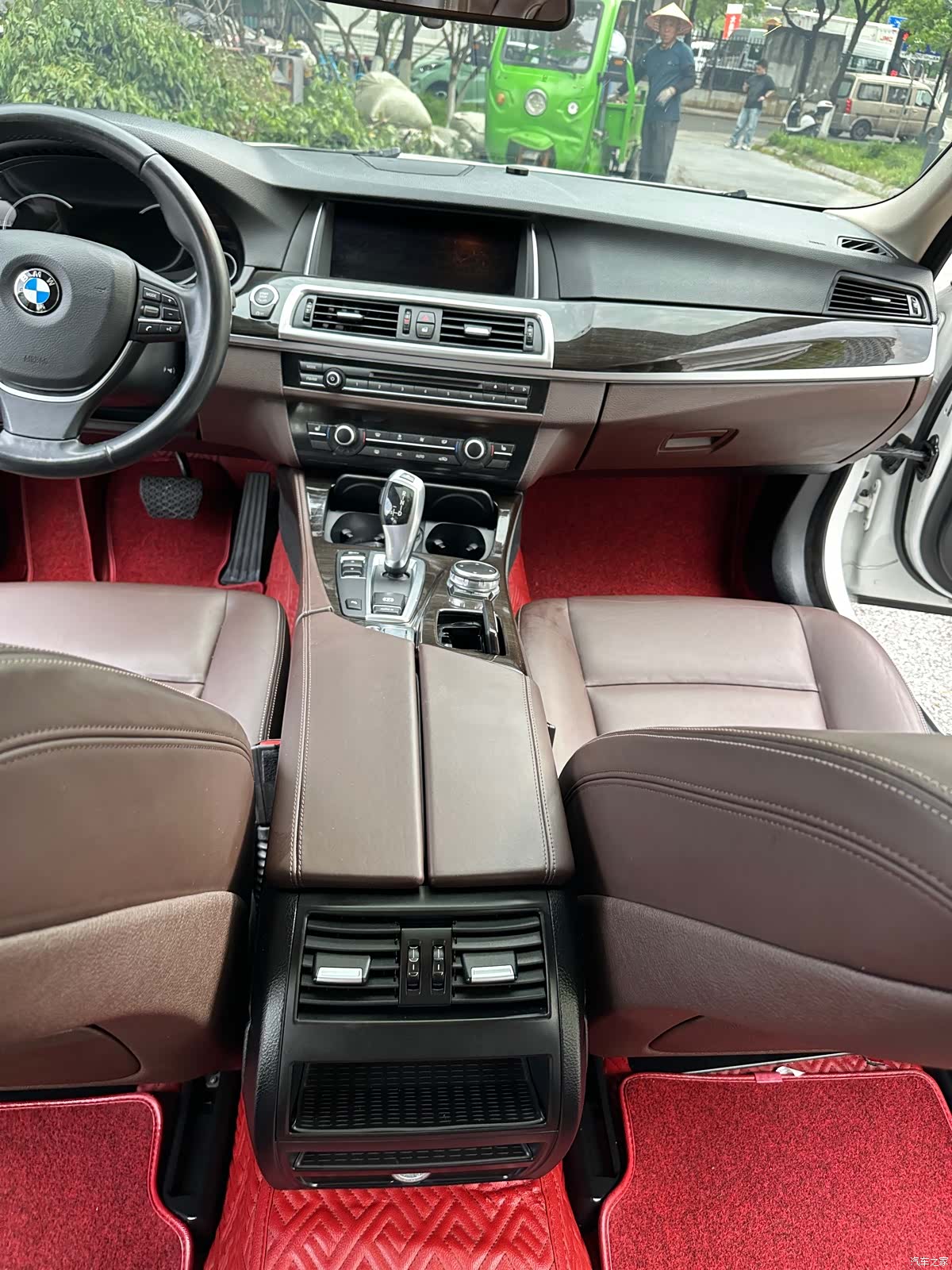 BMW 5 Series, 2017 16