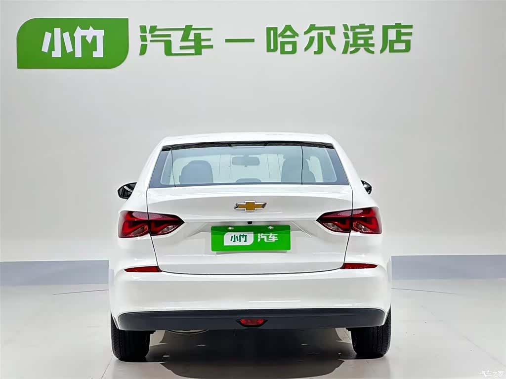Chevrolet 320, 2022 все фото