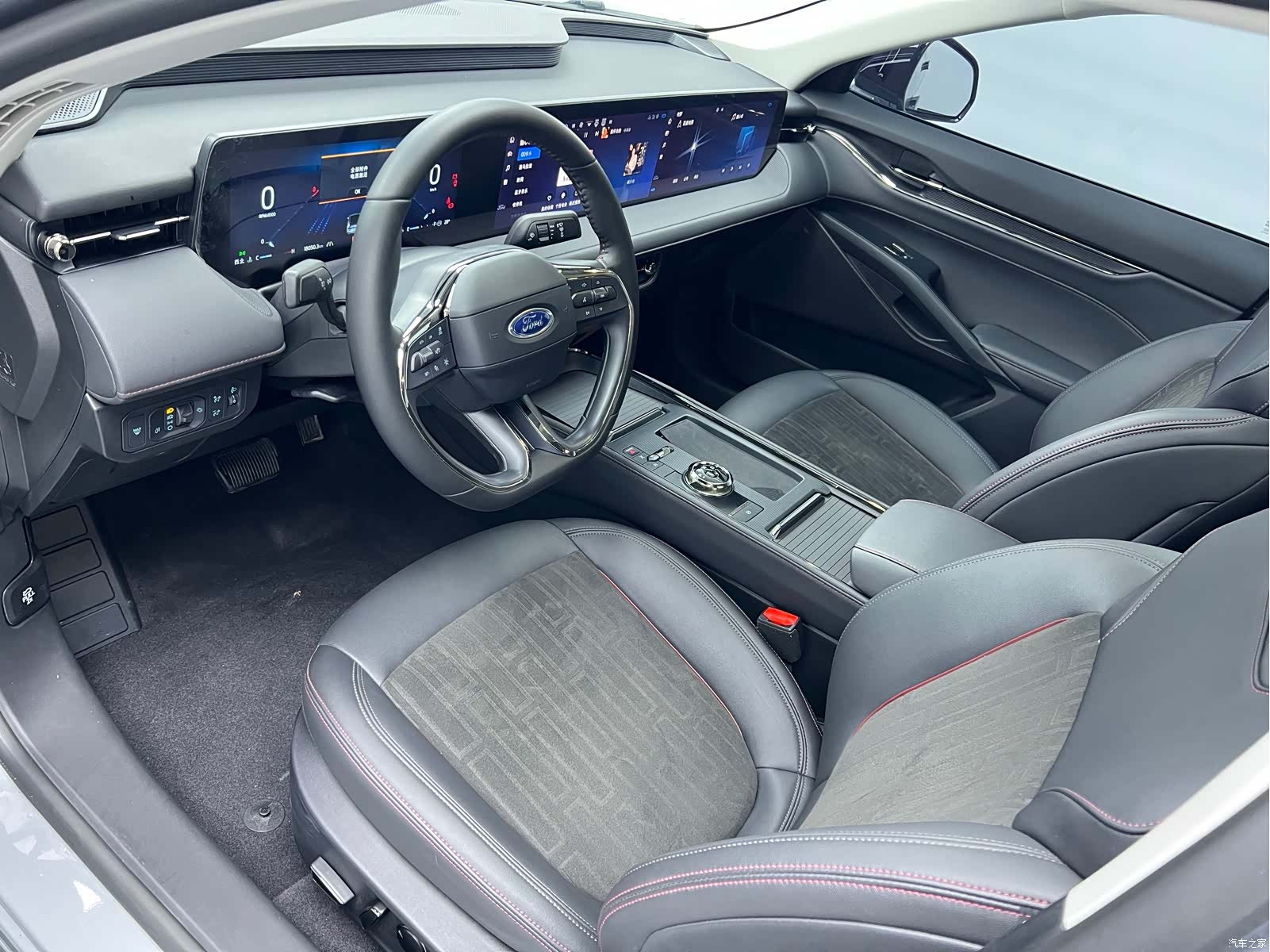 Ford Mondeo, 2024 4
