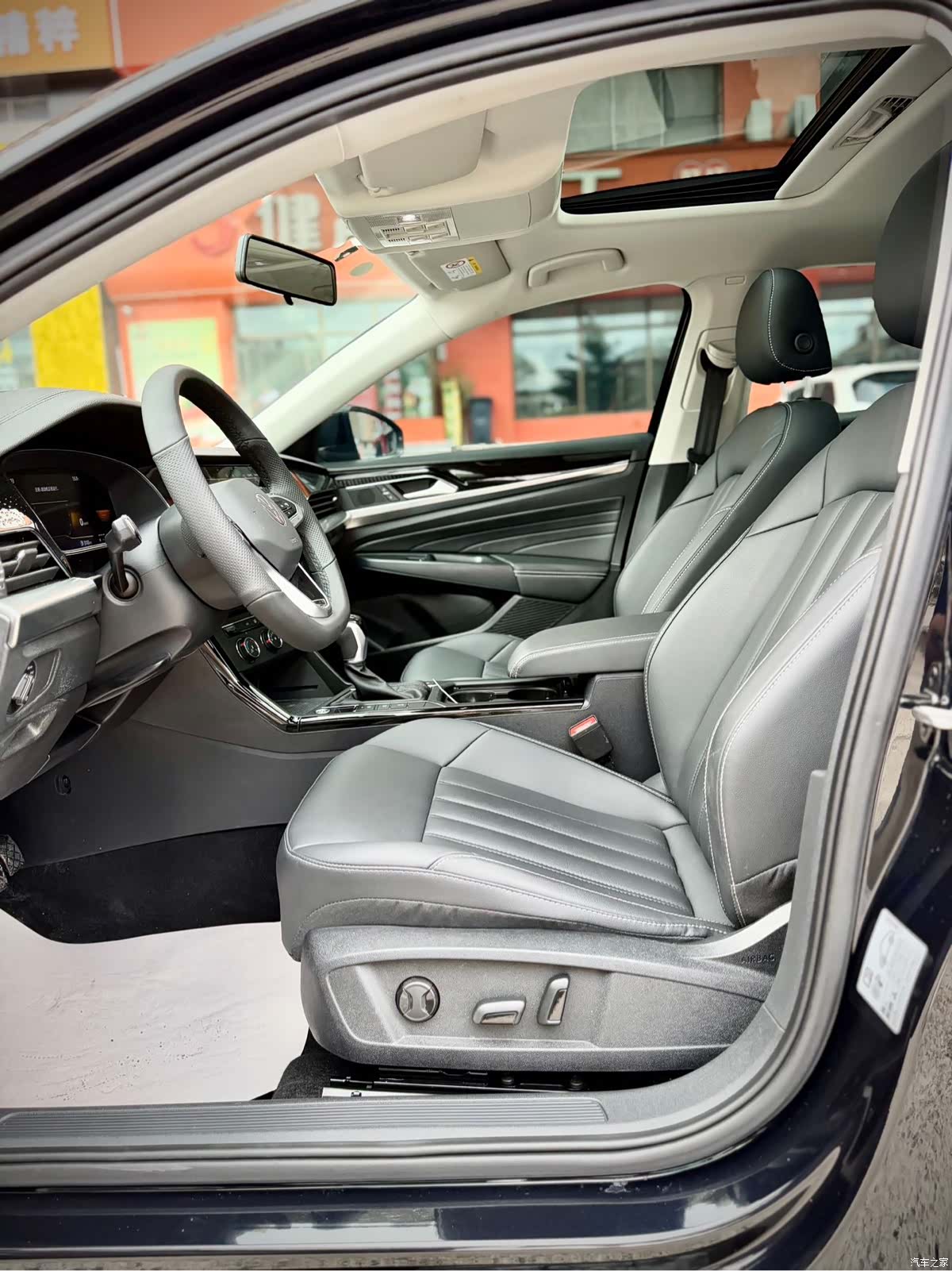 Volkswagen Passat, 2022 10