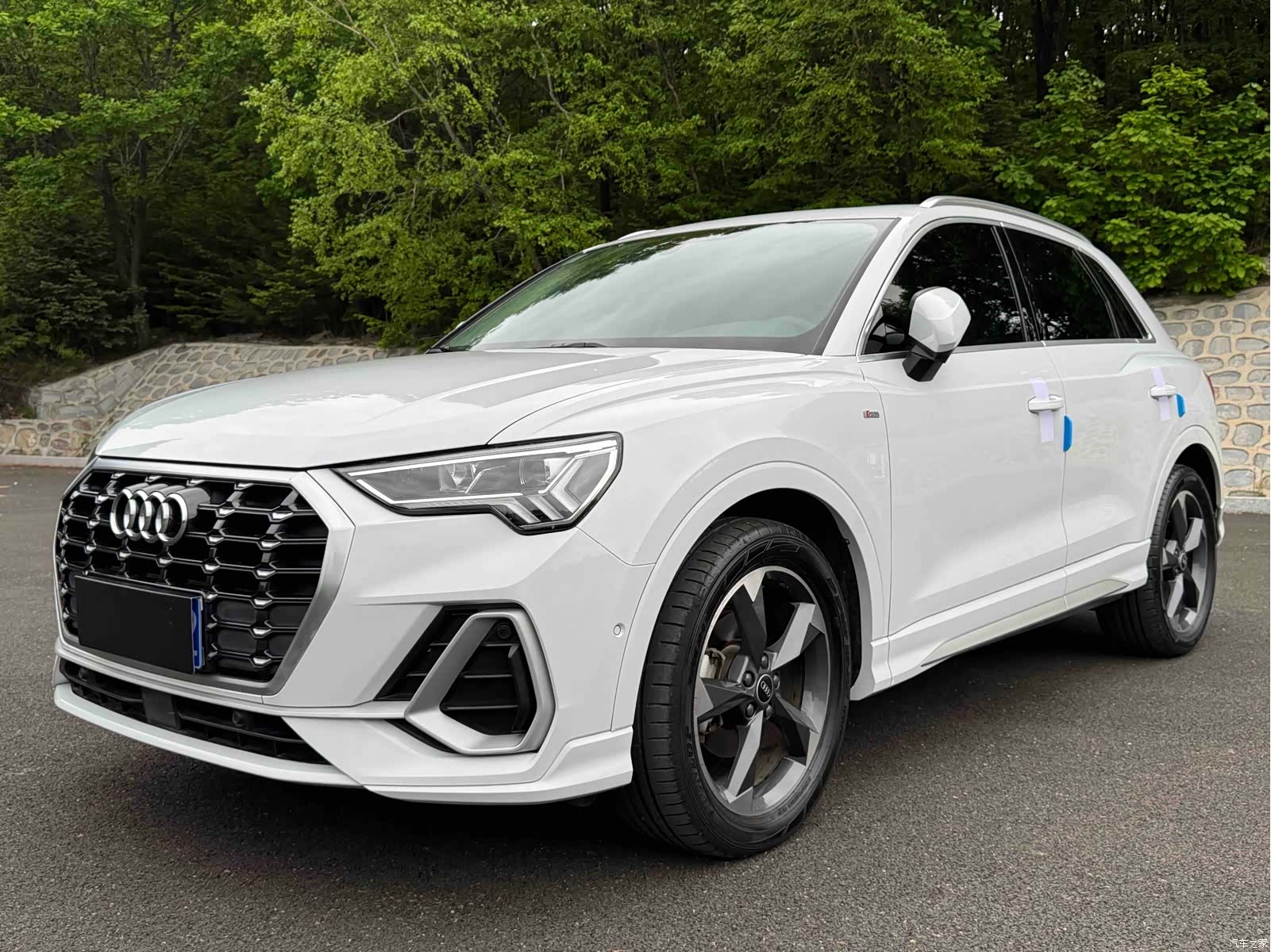 Audi Q3, 2021 1
