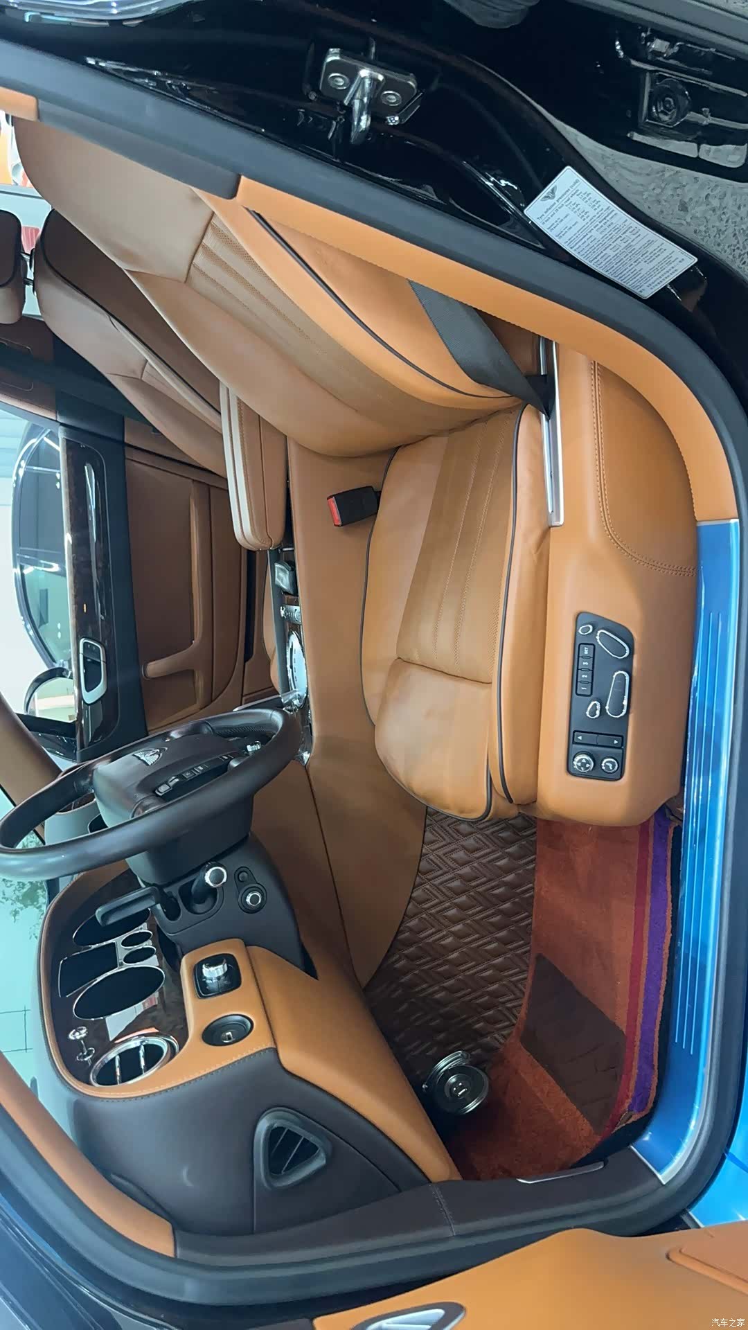 Bentley Flying Spur, 2012 14