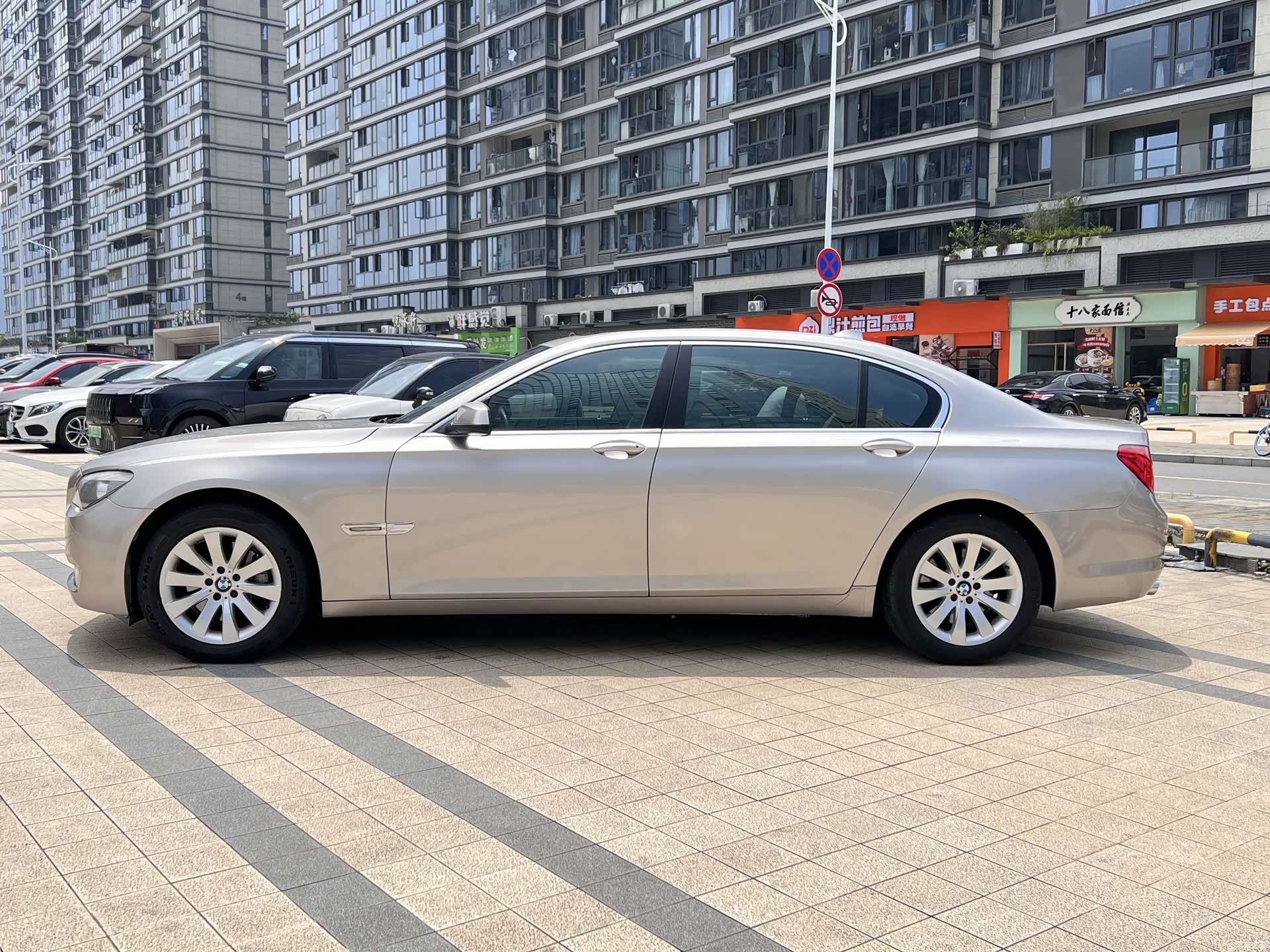 BMW 7 Series, 2010 все фото