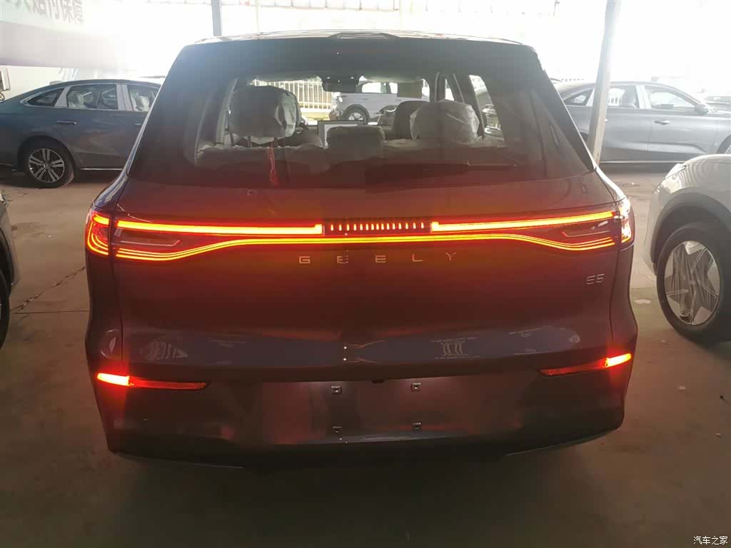 Geely Galaxy E5, 2026 6