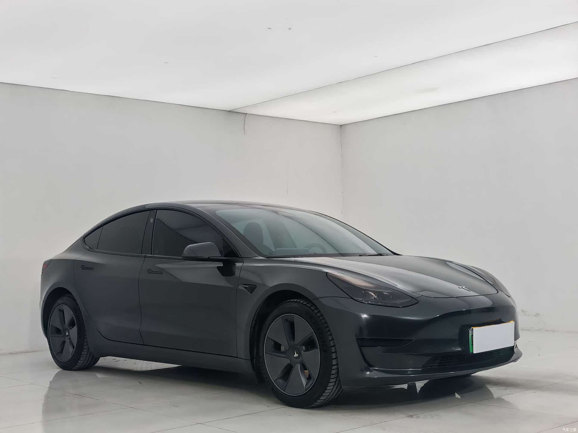 Tesla Model 3, 2023 2