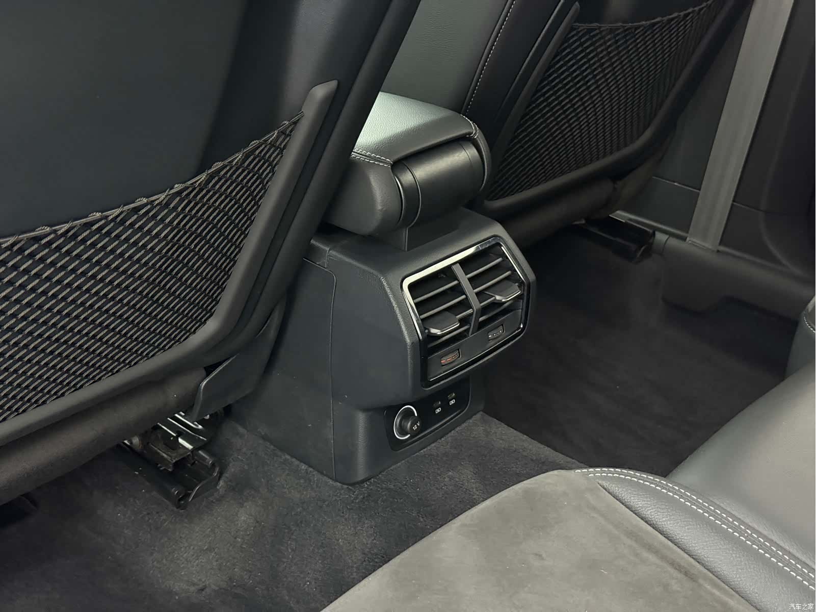 Audi Q3, 2021 10