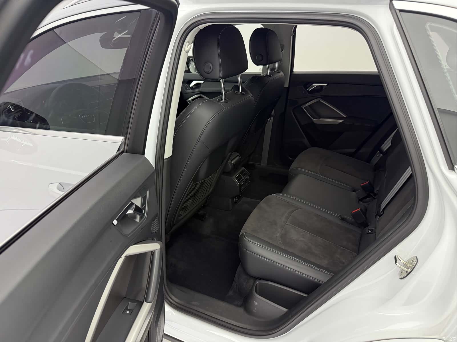 Audi Q3, 2021 14
