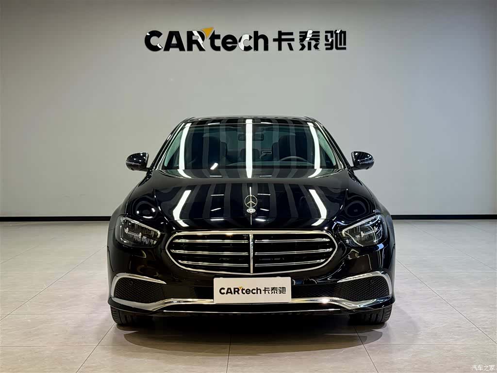 Mercedes-Benz E-Class, 2022 3