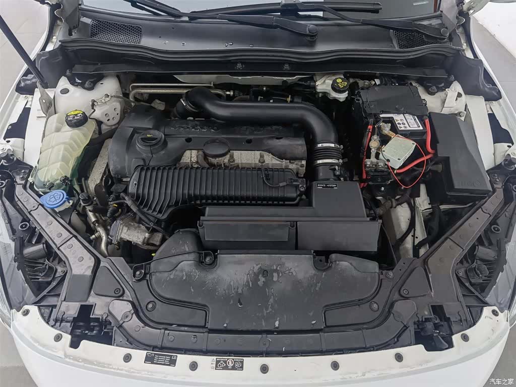 Volvo V40, 2014 6