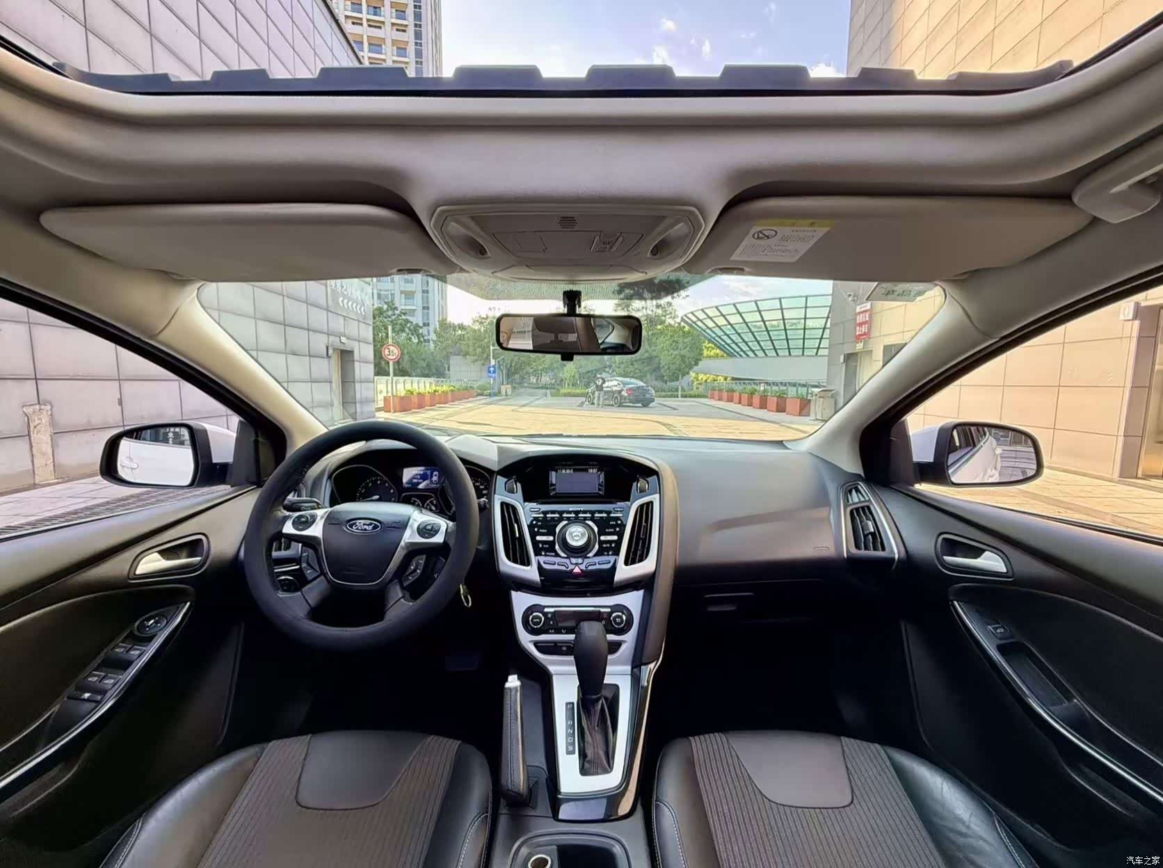 Ford Focus, 2013 4