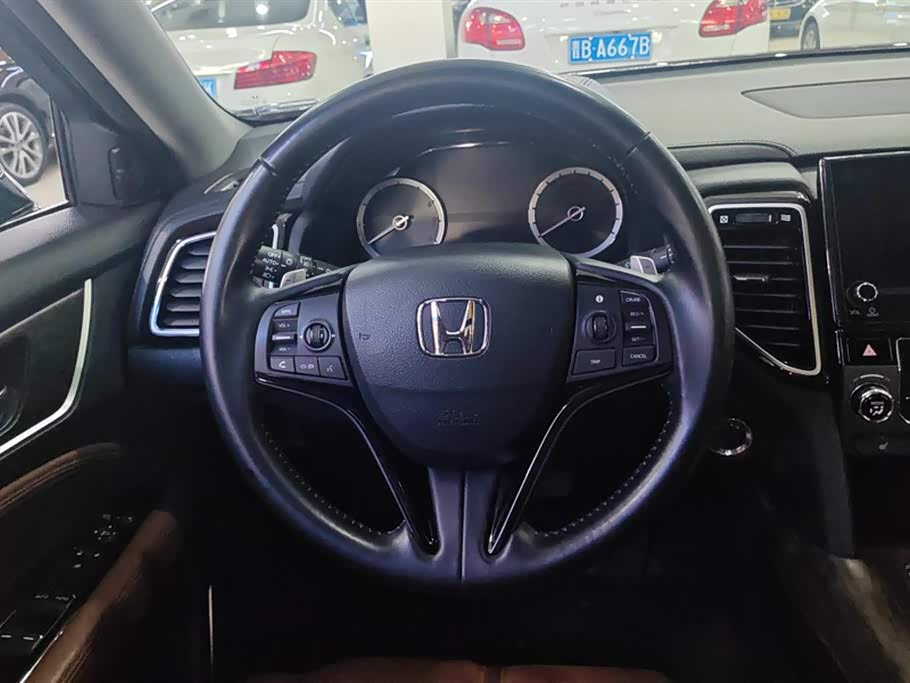 Honda UR-V