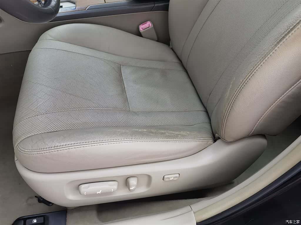 Toyota Camry, 2011 20