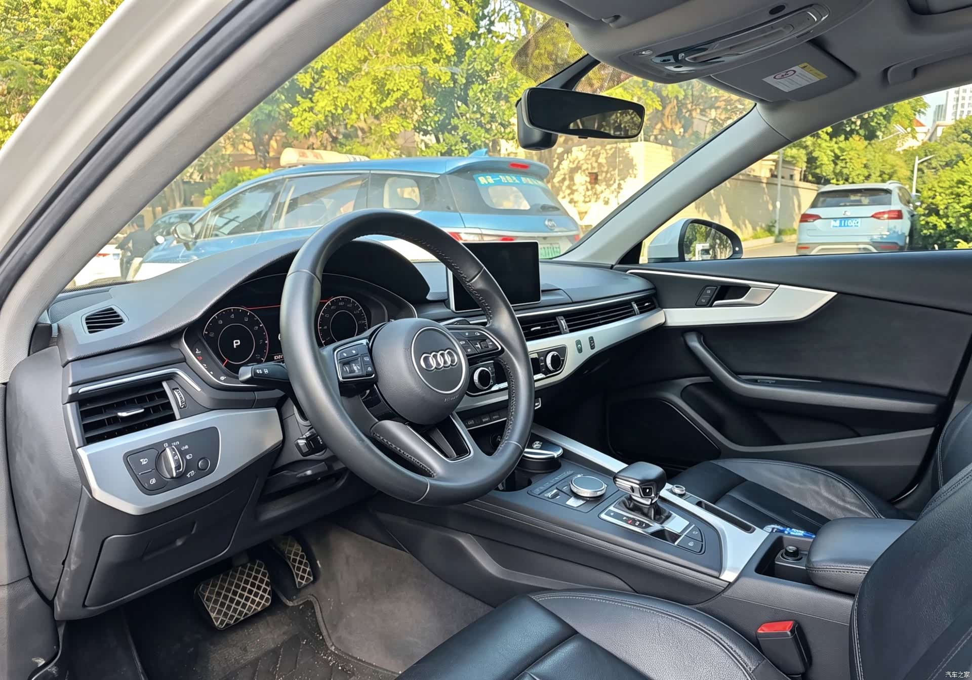 Audi A4L, 2018 6