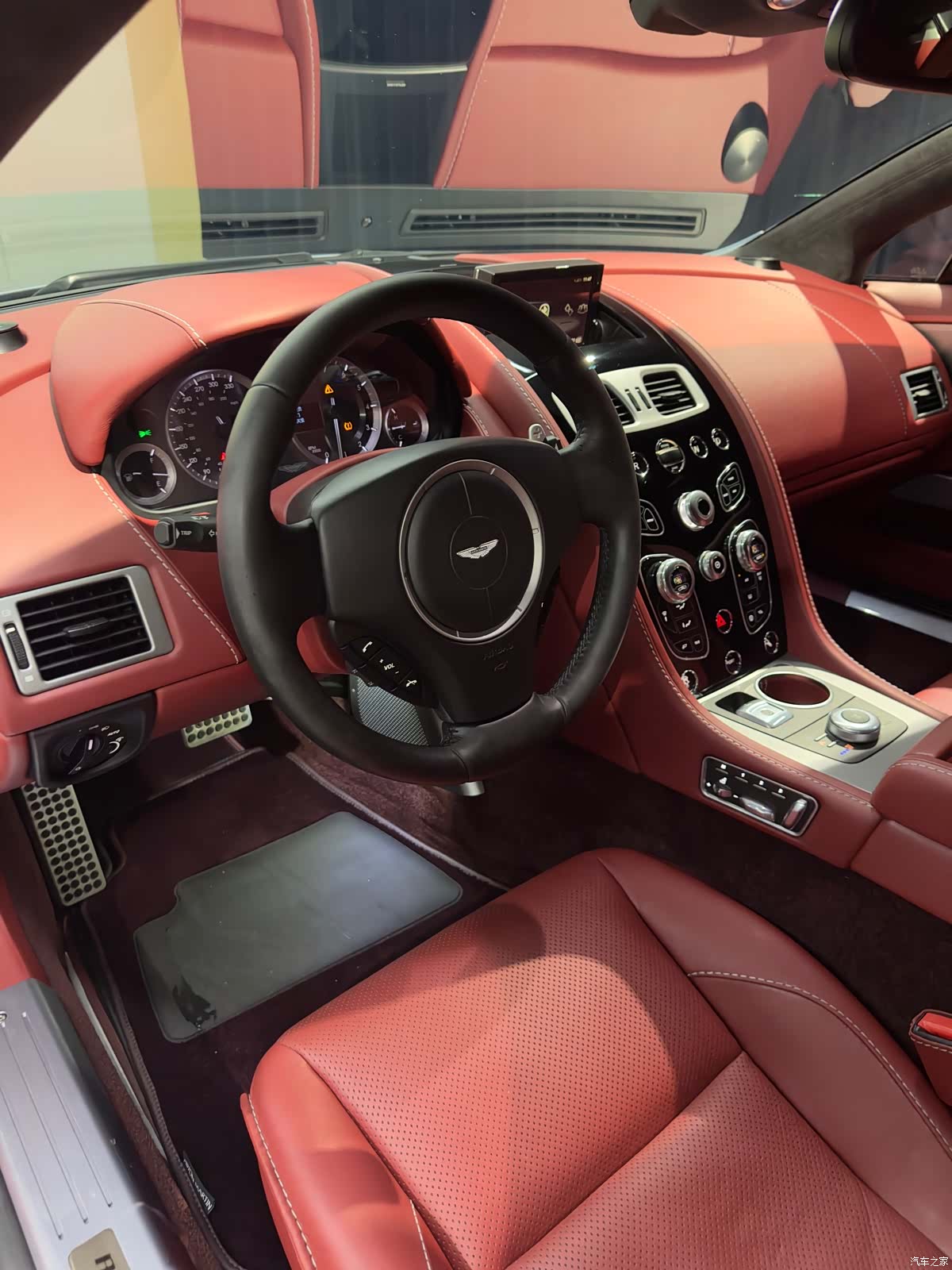 Aston Martin Rapide, 2016 8
