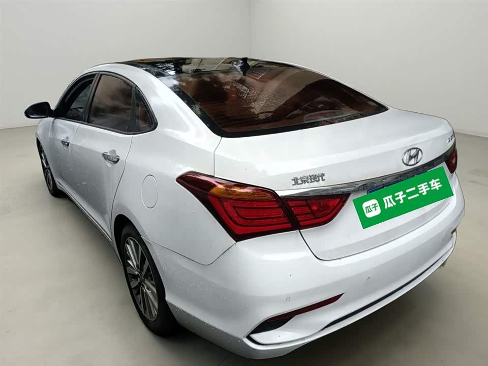 Hyundai Name picture