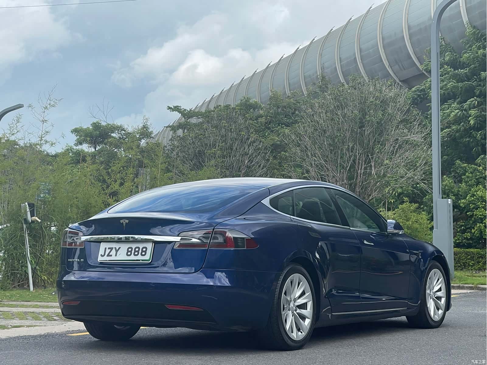 Tesla Model S, 2018 7