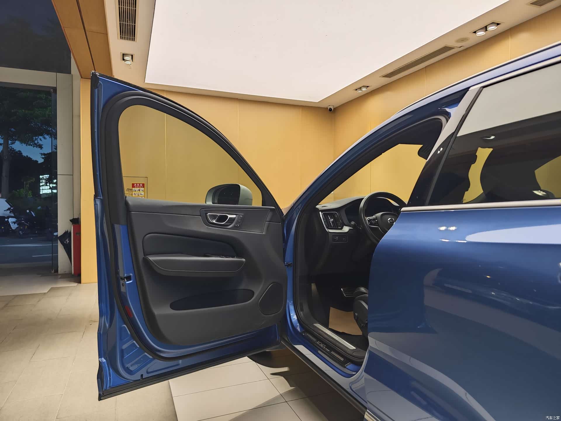Volvo XC60, 2018 8
