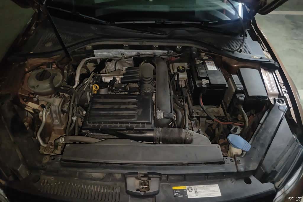 Volkswagen Lamando, 2016 10