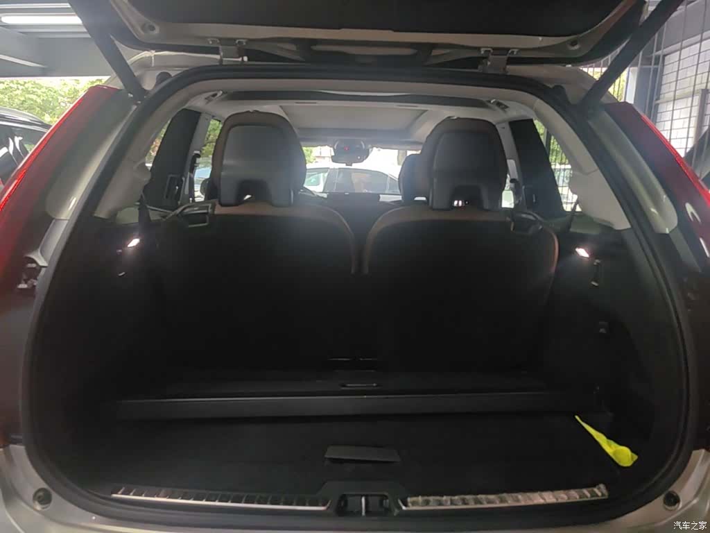 Volvo XC90, 2019 19