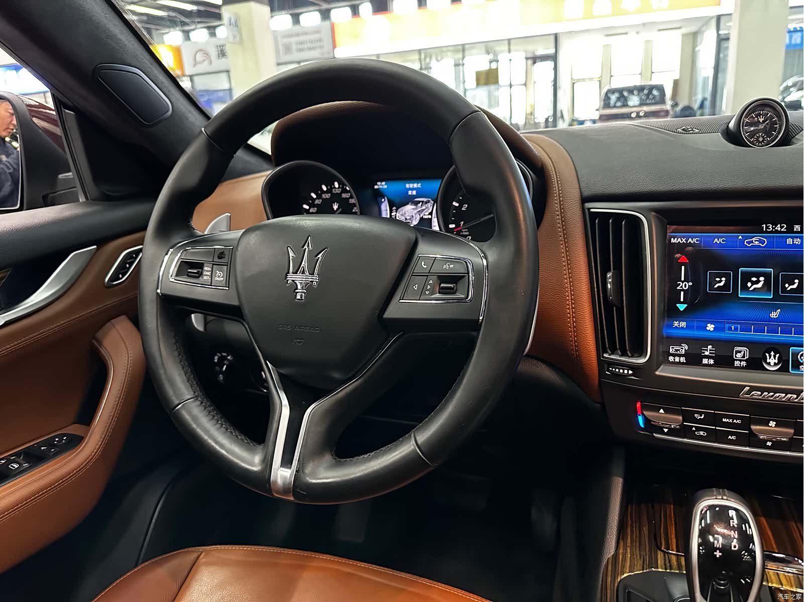 Maserati Levante, 2017 18