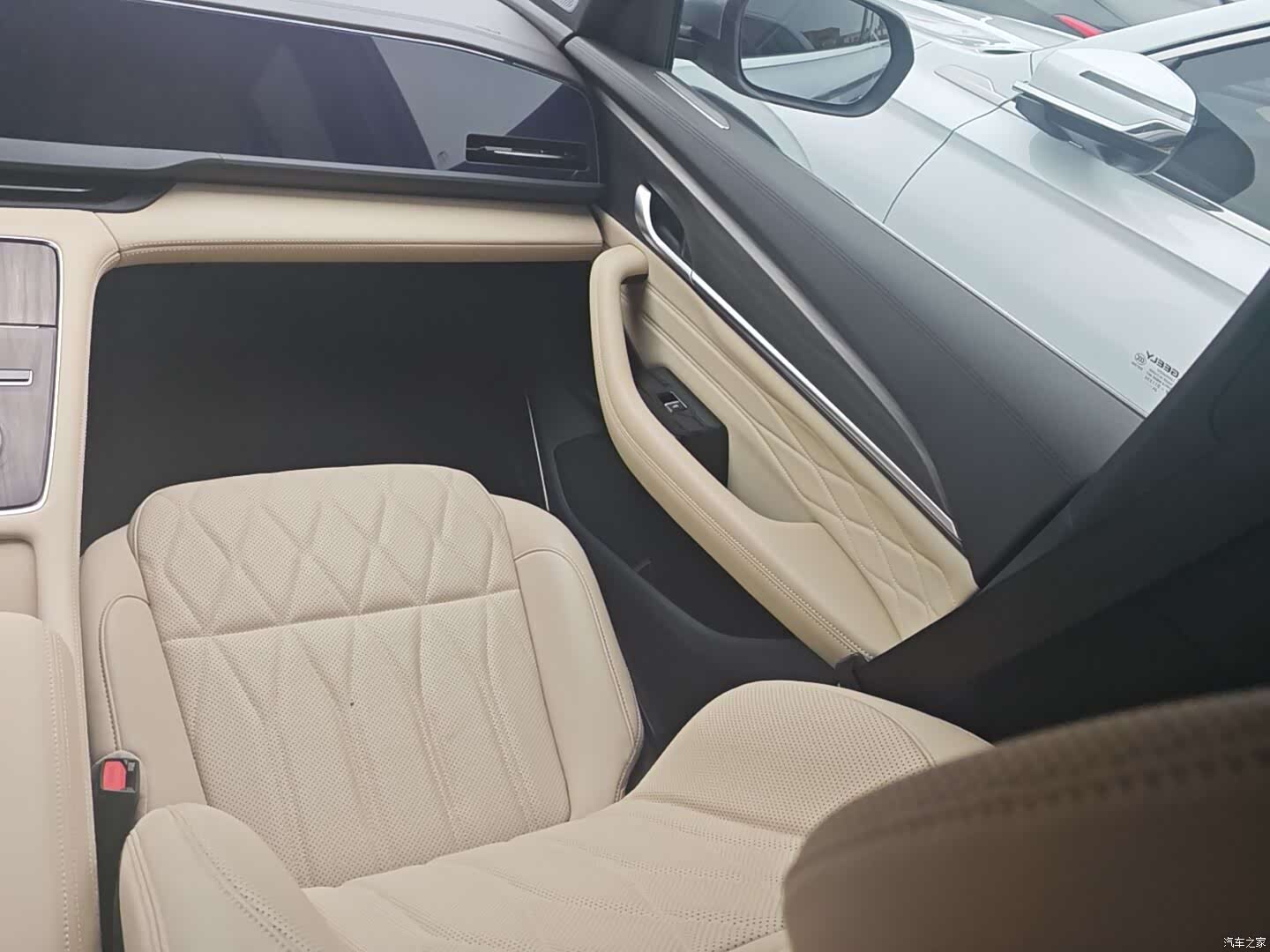 Geely Xingyue L, 2024 10