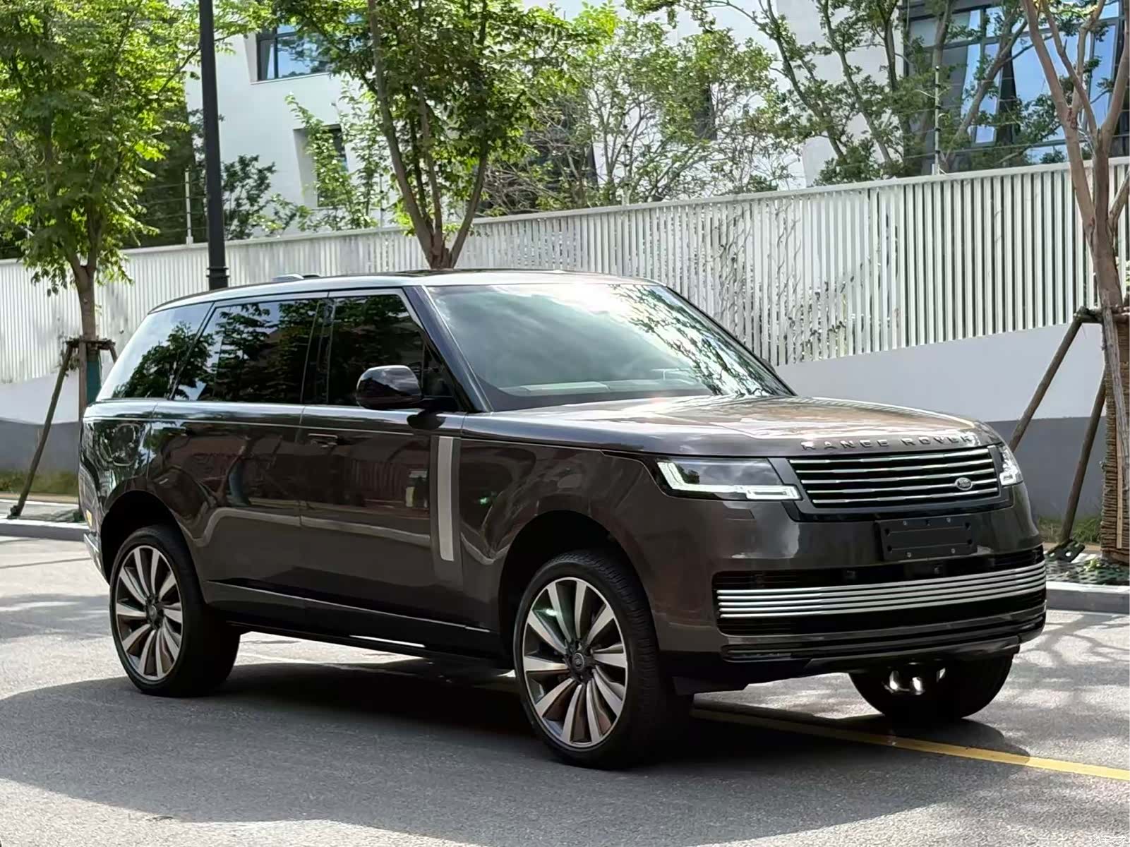 Land Rover Range Rover, 2024 3
