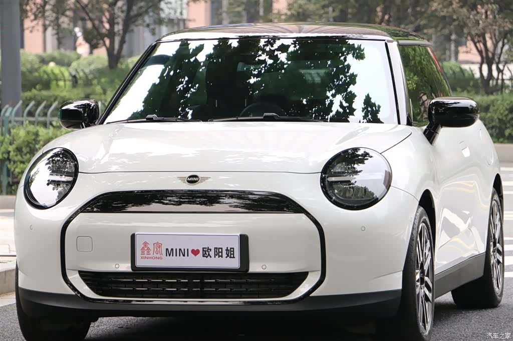 Mini Cooper, 2025 1