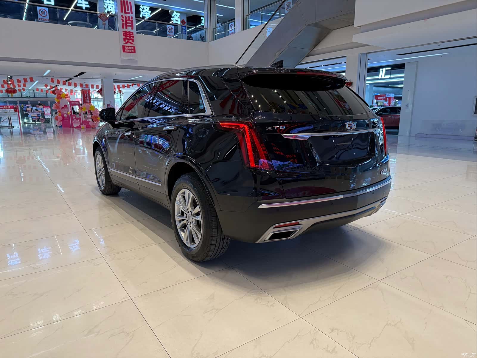 Cadillac XT5, 2022 все фото