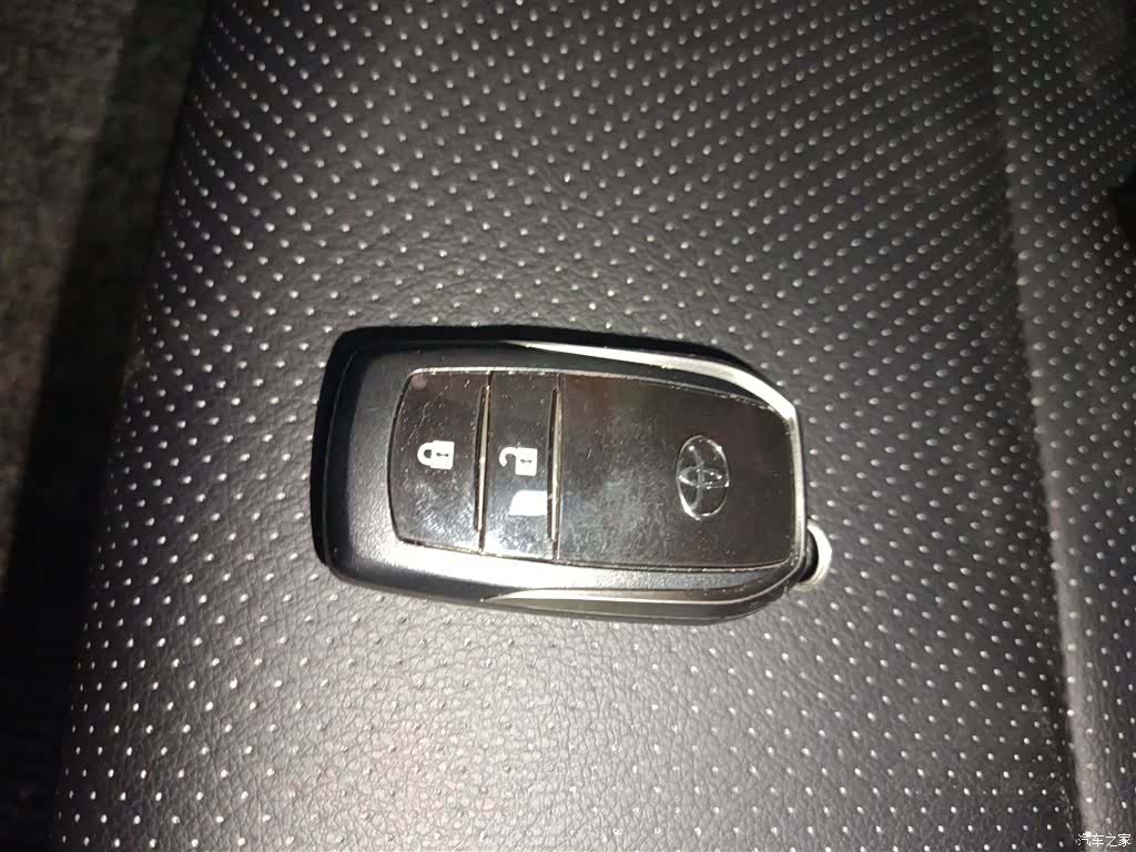 Toyota RAV4, 2017 14