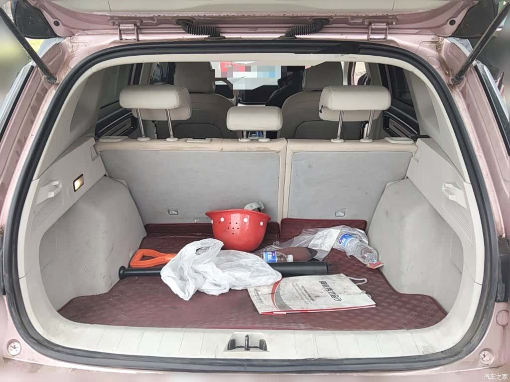 Geely Icon, 2023 10