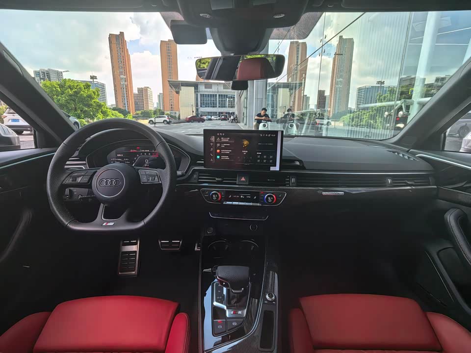 Audi S4 Audi S4