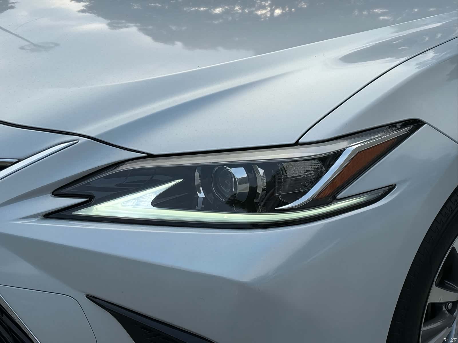 Lexus ES, 2019 21