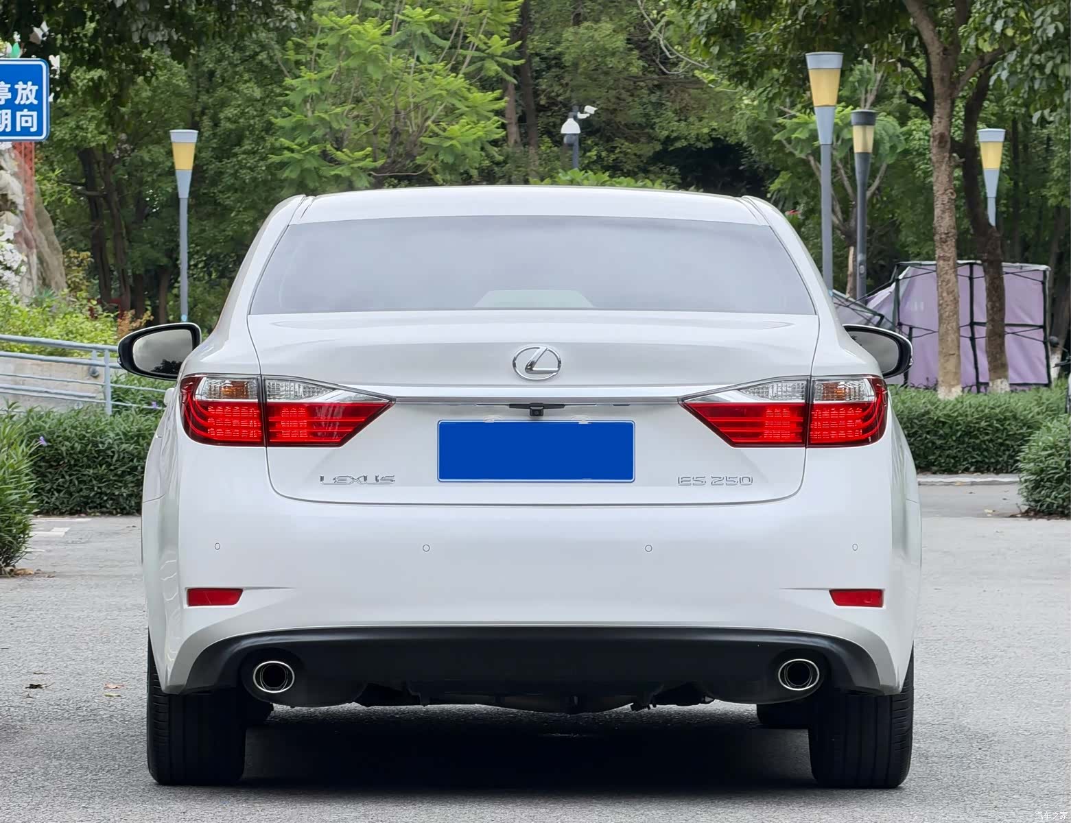 Lexus ES, 2014 4