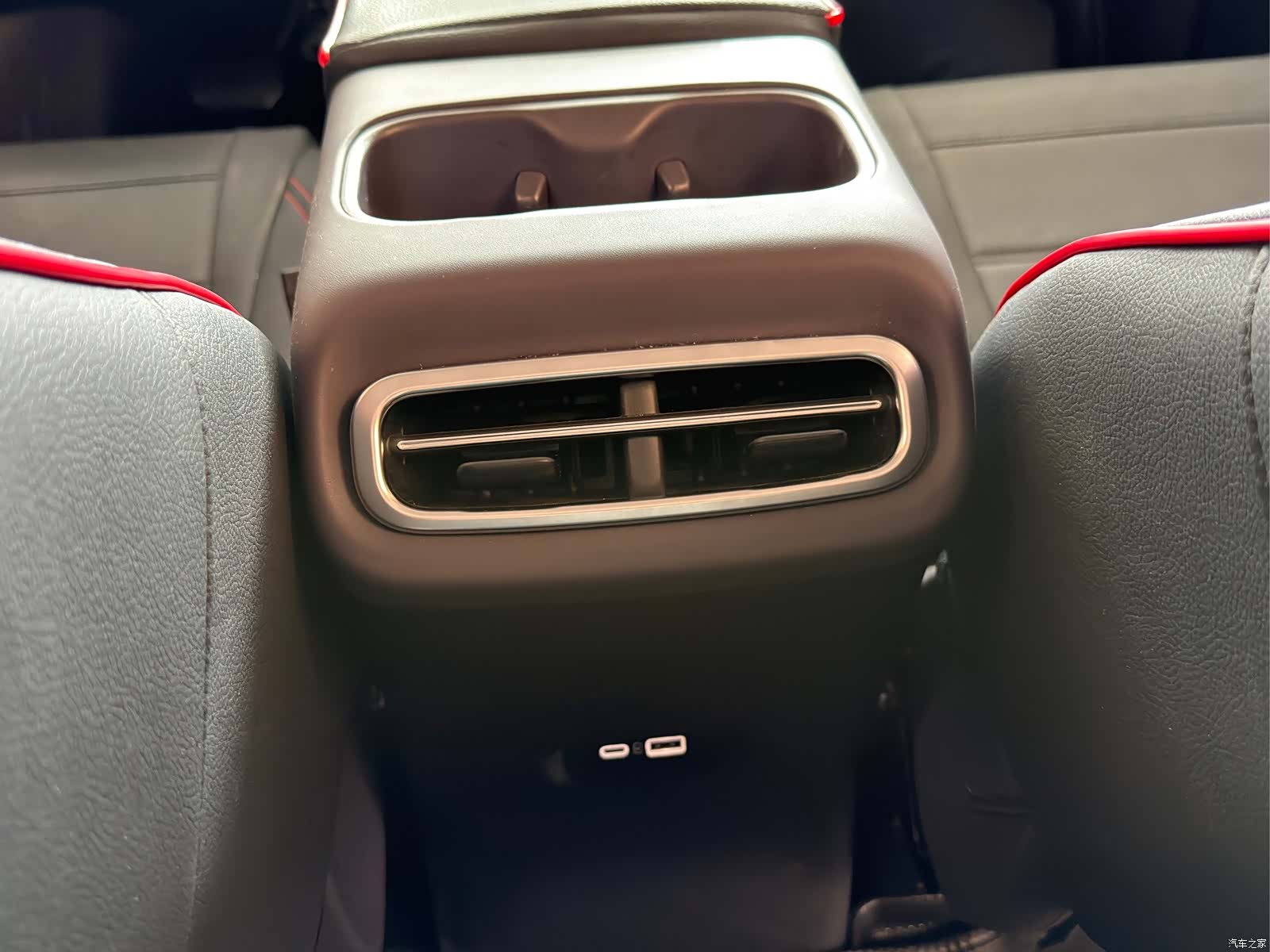 Leapmotor C10, 2026 14