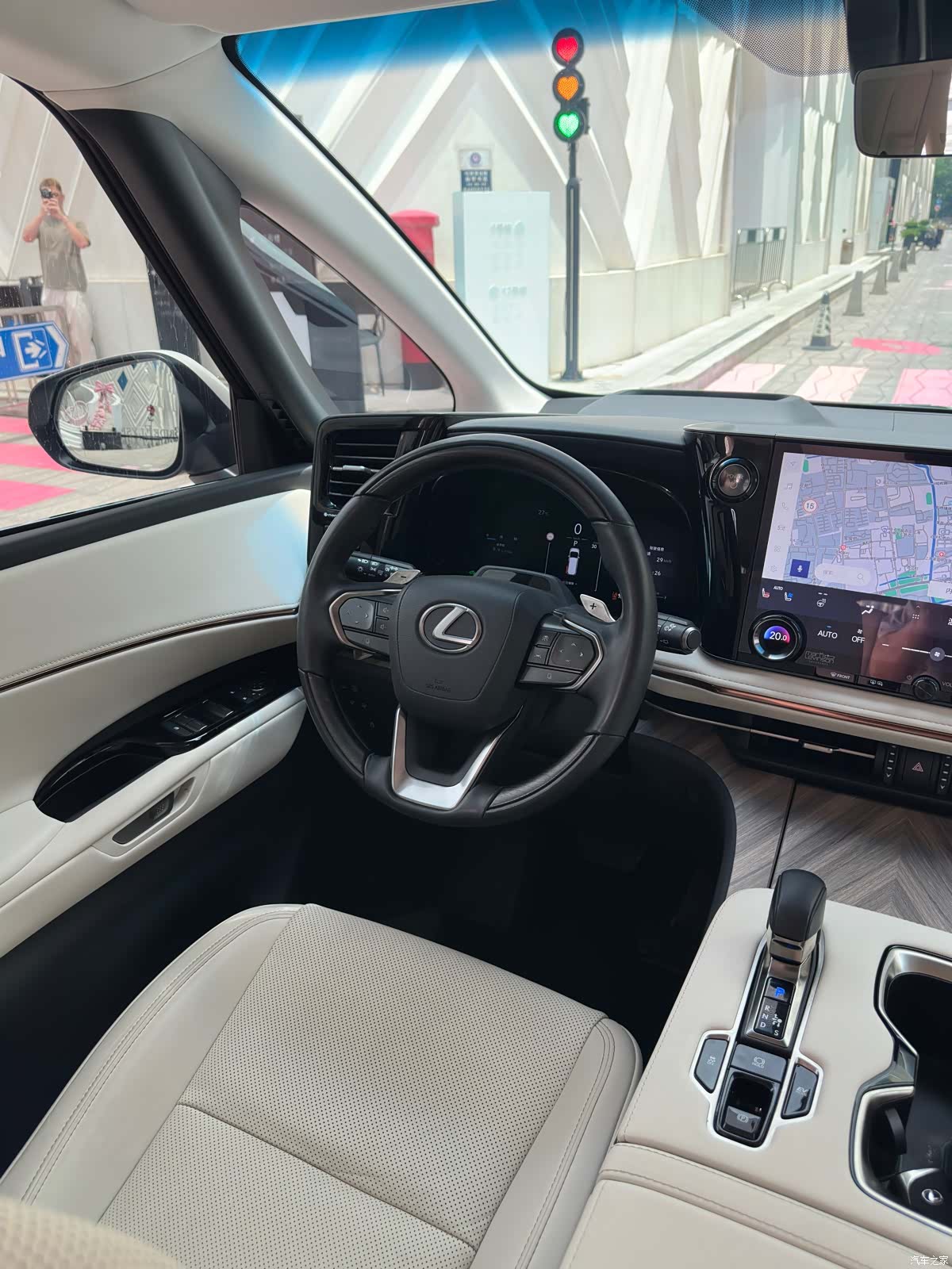 Lexus LM, 2024 20